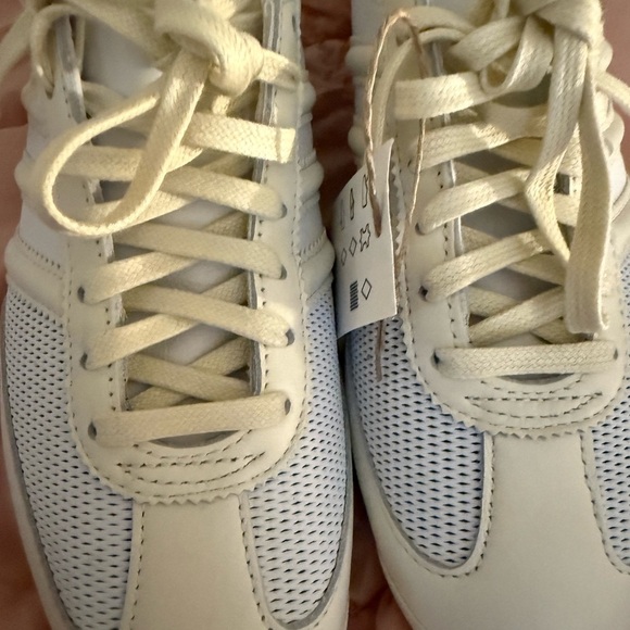Adidas Women's Off-White and Light Gray Sneakers - Picture 4 of 7
